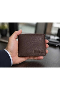 La Parazzo Premium Men’s Genuine Leather Bifold Wallet – Compact Wallet with Multiple Card Slots, ID Window & Cash Compartment